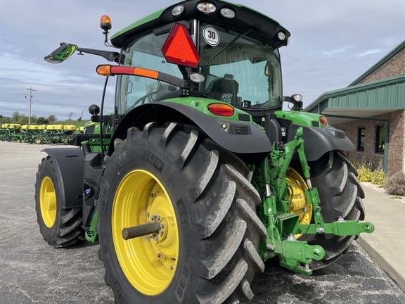 Image of John Deere 6R 155 equipment image 2