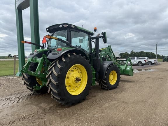Image of John Deere 6R 155 equipment image 2