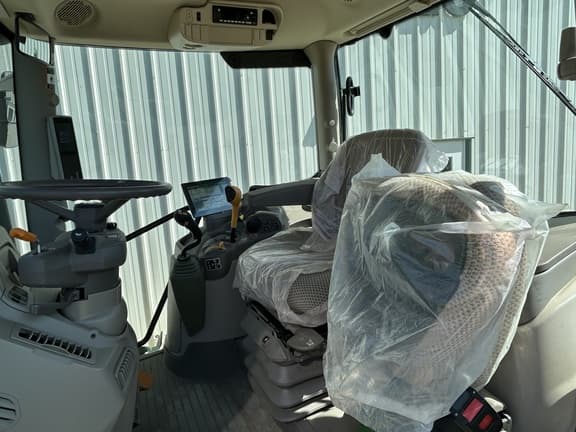 Image of John Deere 6R 155 equipment image 2