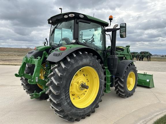 Image of John Deere 6R 155 equipment image 4