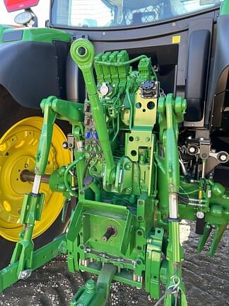 Image of John Deere 6R 155 equipment image 4