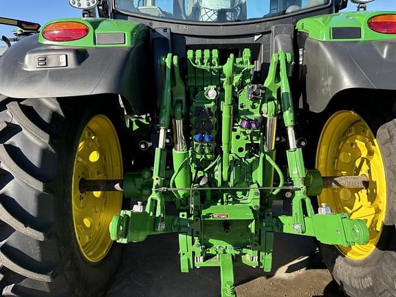 Image of John Deere 6R 155 equipment image 3
