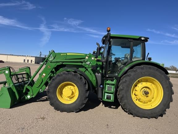 Image of John Deere 6R 155 equipment image 2
