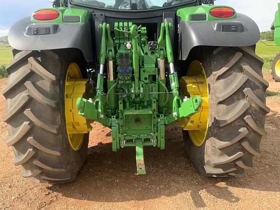 Image of John Deere 6R 155 equipment image 4