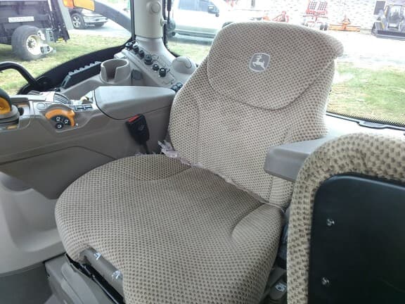 Image of John Deere 6R 155 equipment image 4