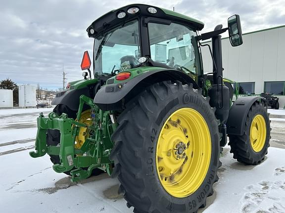 Image of John Deere 6R 155 equipment image 3