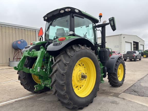 Image of John Deere 6R 155 equipment image 4