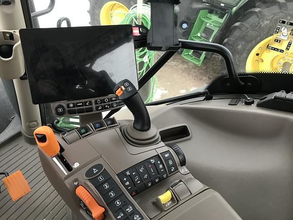 Image of John Deere 6R 155 equipment image 2
