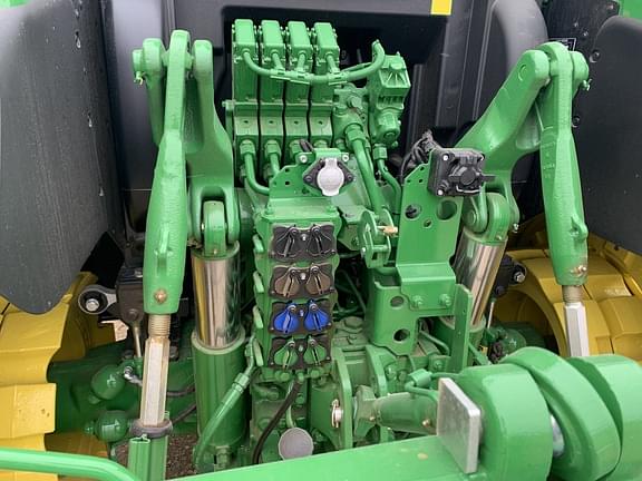 Image of John Deere 6R 155 equipment image 3