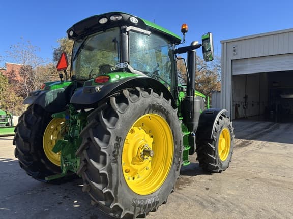 Image of John Deere 6R 155 equipment image 4
