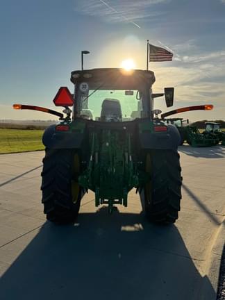 Image of John Deere 6R 155 equipment image 3