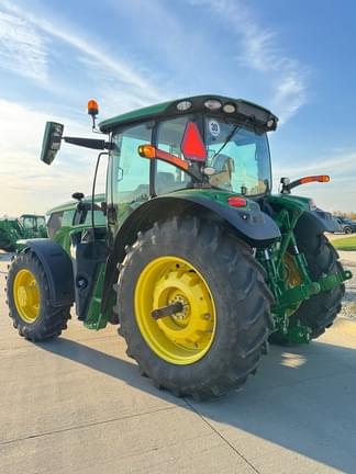 Image of John Deere 6R 155 equipment image 2