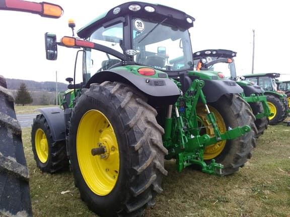 Image of John Deere 6R 155 equipment image 4