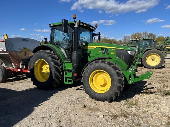 Image of John Deere 6R 155 equipment image 4