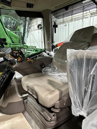 Image of John Deere 6R 155 equipment image 3