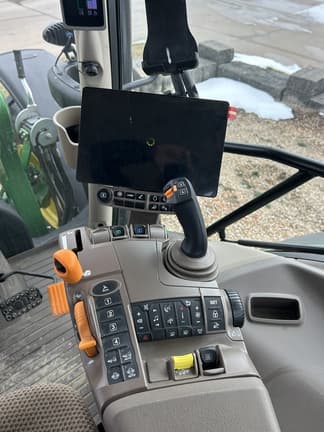 Image of John Deere 6R 155 equipment image 2