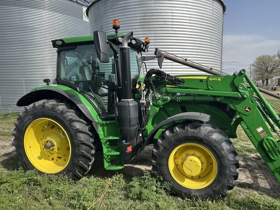 Image of John Deere 6R 155 equipment image 2