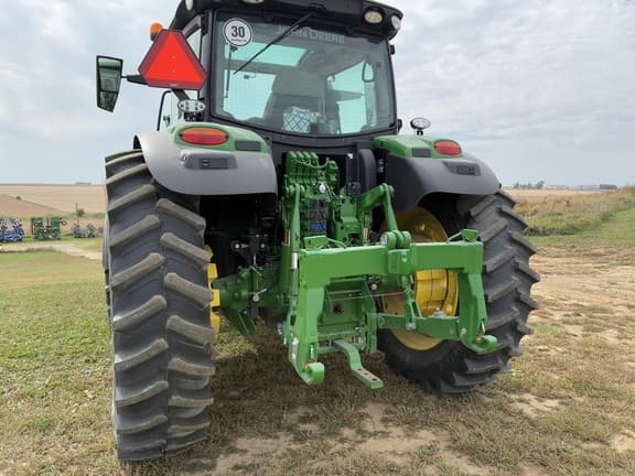 Image of John Deere 6R 155 equipment image 3