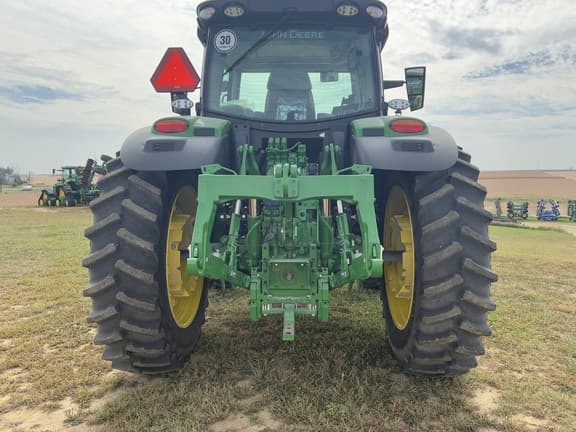 Image of John Deere 6R 155 equipment image 4