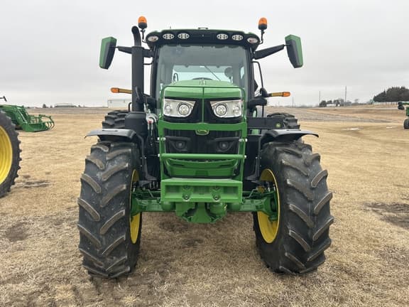 Image of John Deere 6R 155 equipment image 1