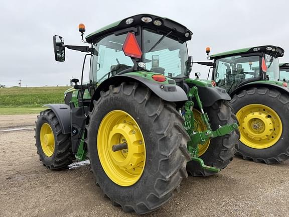 Image of John Deere 6R 155 equipment image 4