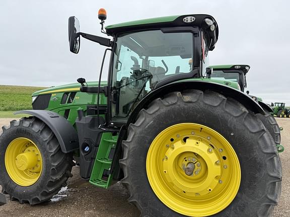 Image of John Deere 6R 155 equipment image 3