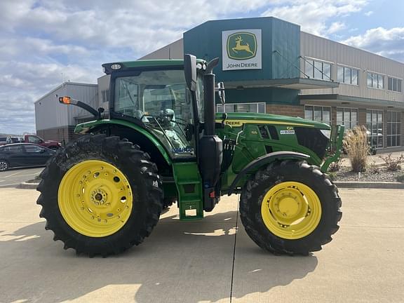 Image of John Deere 6R 155 equipment image 4