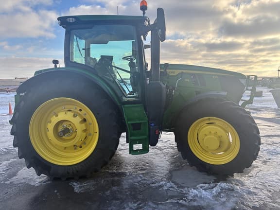 Image of John Deere 6R 155 equipment image 2