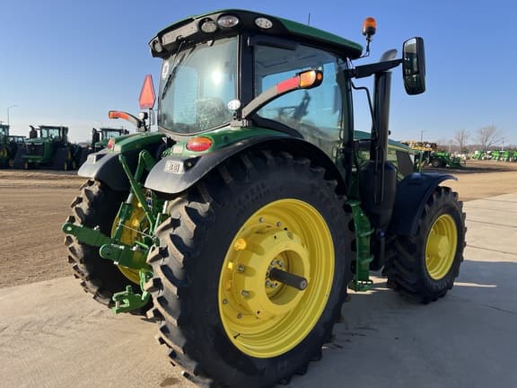Image of John Deere 6R 155 equipment image 3