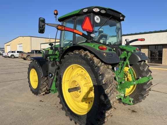 Image of John Deere 6R 155 equipment image 2