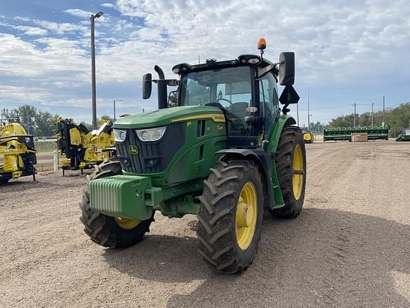 Image of John Deere 6R 155 equipment image 1