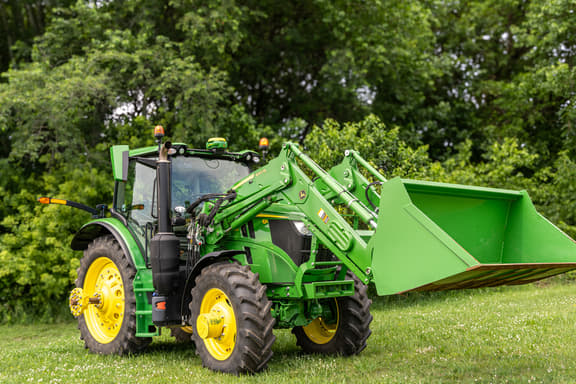 Image of John Deere 6R 155 equipment image 1