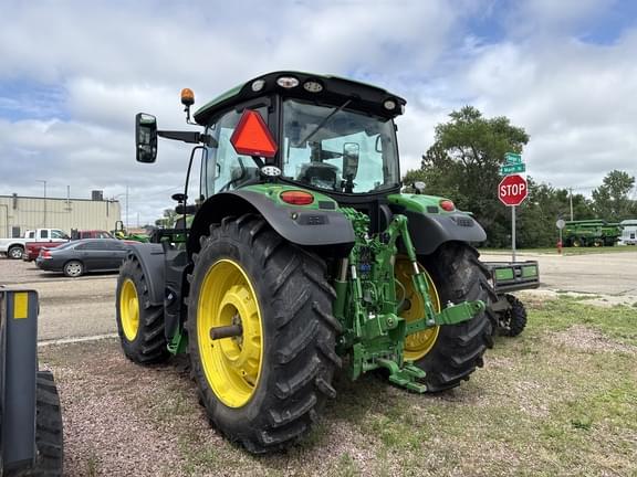 Image of John Deere 6R 165 equipment image 4