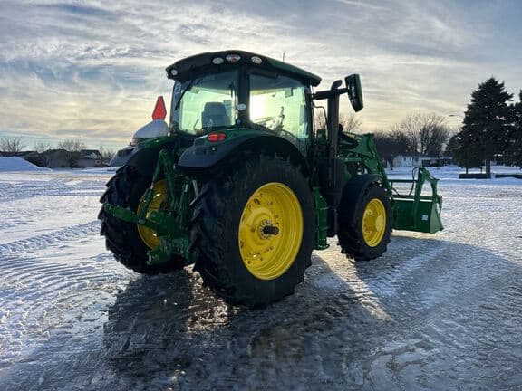 Image of John Deere 6R 165 equipment image 4