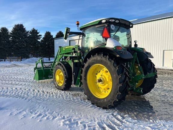 Image of John Deere 6R 165 equipment image 2