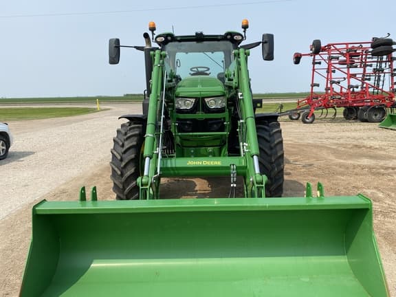 Image of John Deere 6R 165 equipment image 2
