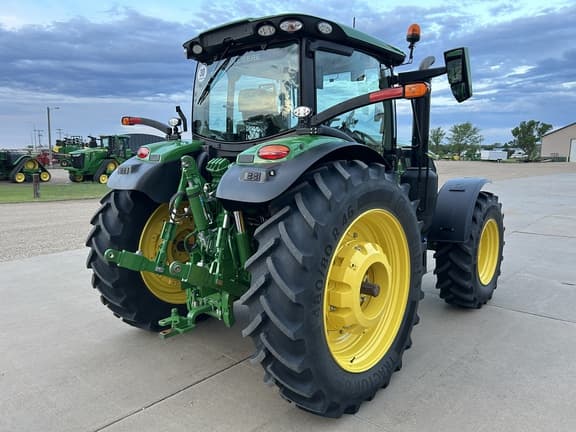 Image of John Deere 6R 165 equipment image 4