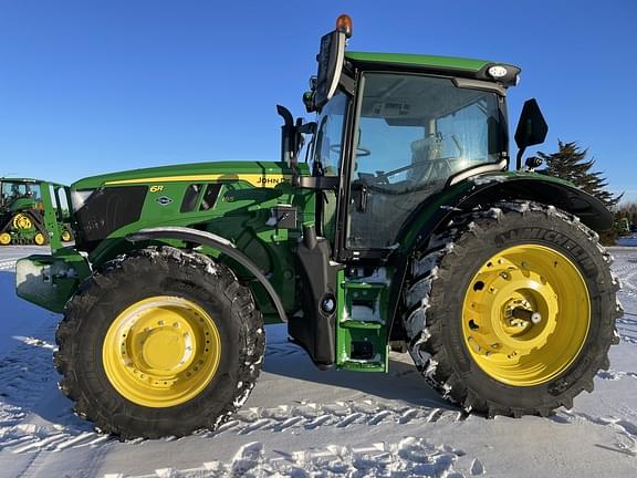 Image of John Deere 6R 165 equipment image 2