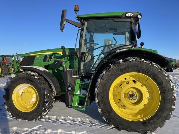 Image of John Deere 6R 165 equipment image 1