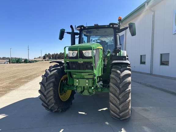 Image of John Deere 6R 165 equipment image 2