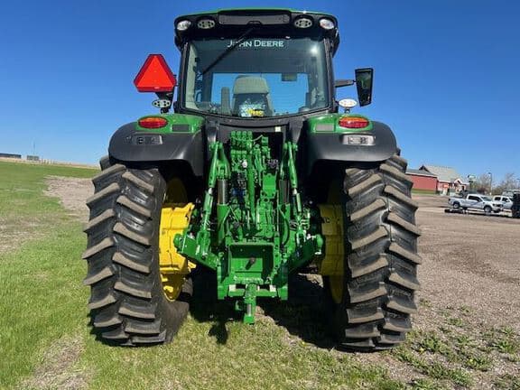 Image of John Deere 6R 175 equipment image 3