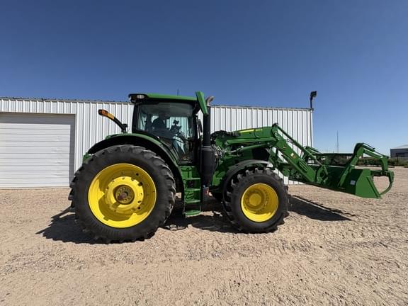 Image of John Deere 6R 175 equipment image 4