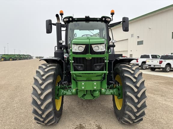 Image of John Deere 6R 175 equipment image 4
