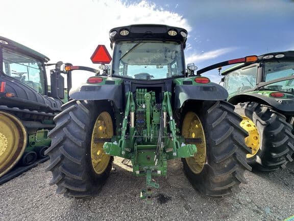 Image of John Deere 6R 175 equipment image 4