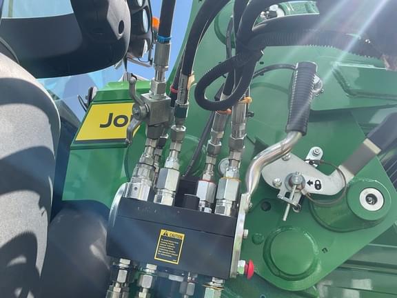 Image of John Deere 6R 175 equipment image 3