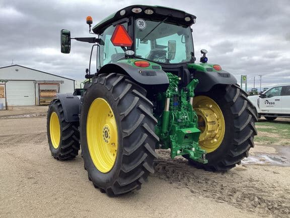 Image of John Deere 6R 175 equipment image 2