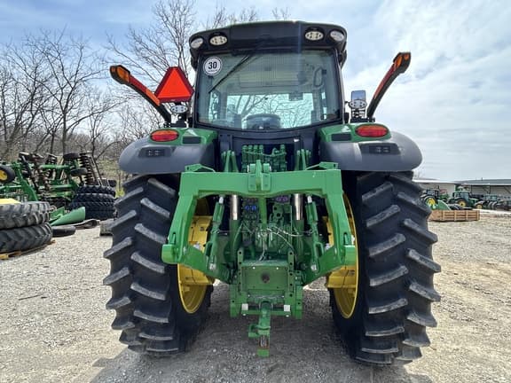 Image of John Deere 6R 175 equipment image 4