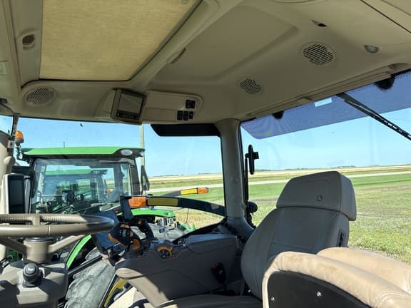 Image of John Deere 6R 175 equipment image 4