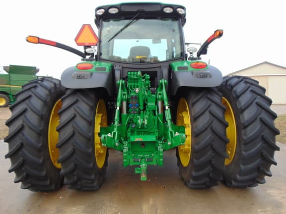 Image of John Deere 6R 175 equipment image 2
