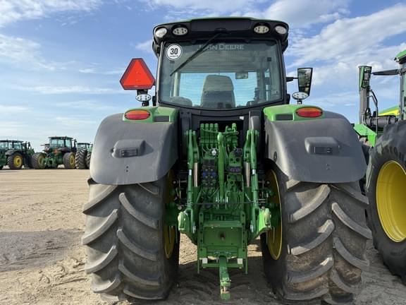 Image of John Deere 6R 175 equipment image 4
